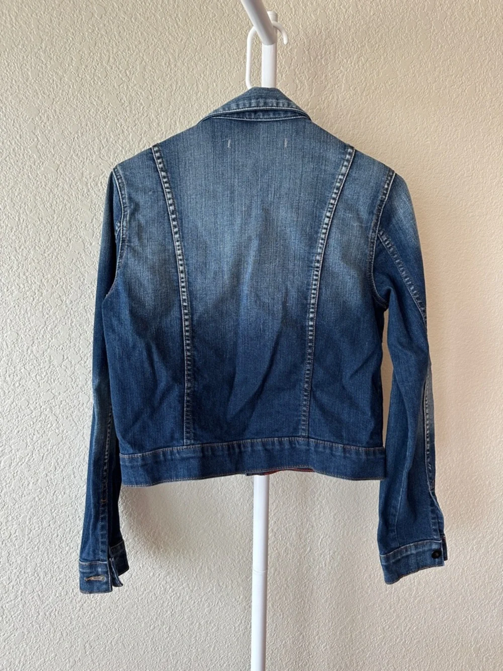 !iT denim jean jacket size small - Picture 3 of 4